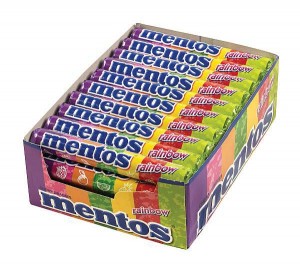 mentos-rainbow-rolls-pack